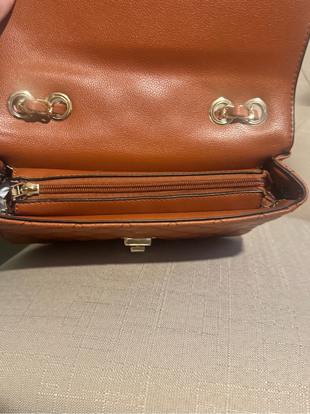 Ello Classy Brown Quilted Chain Shoulder Bag w/ Turn‑Lock Closure NWT - Picture 10 of 13